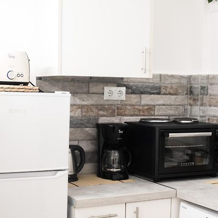 Beautiful Apartment In Athens. Εξωτερικό φωτογραφία